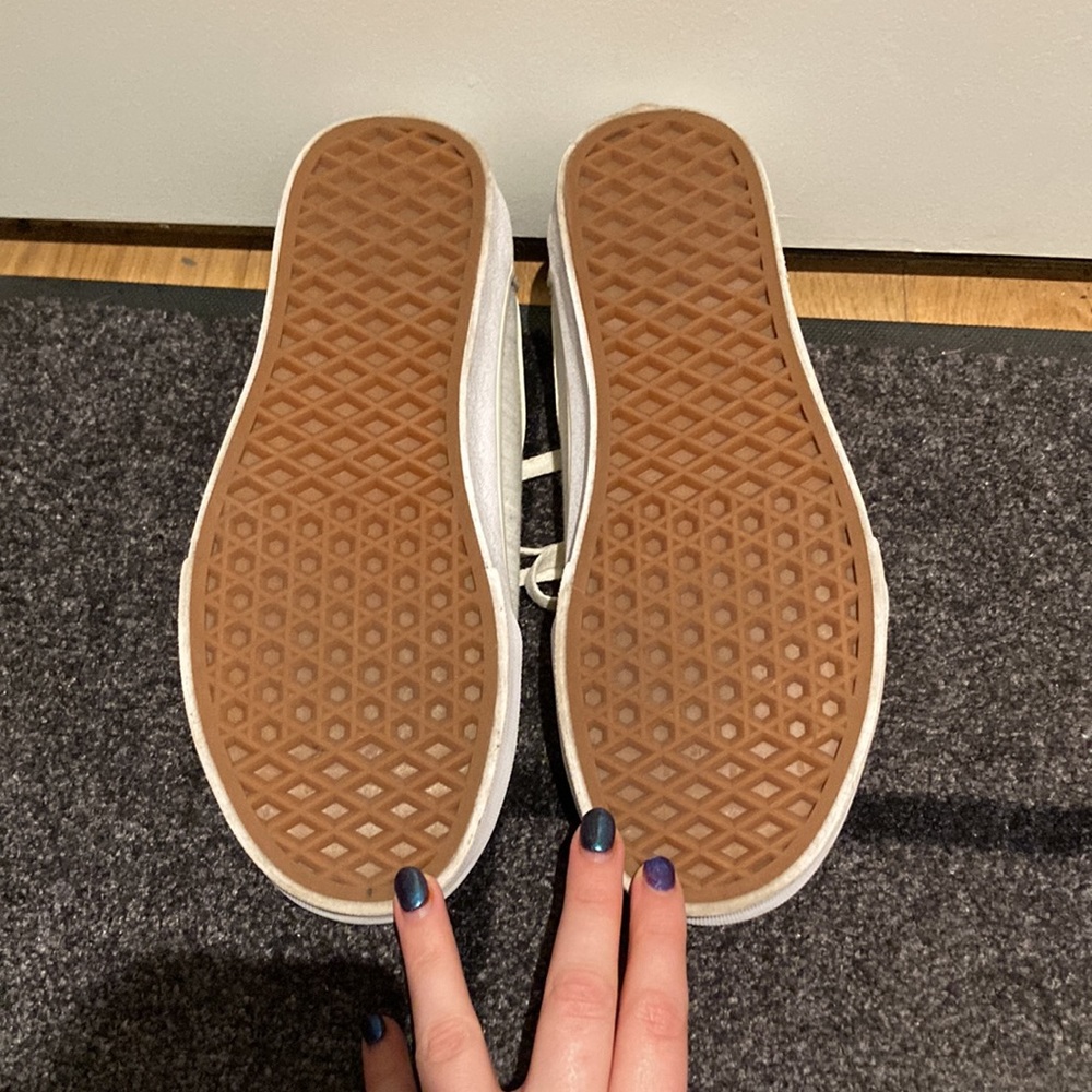 Grey vans - Picture 2 of 5